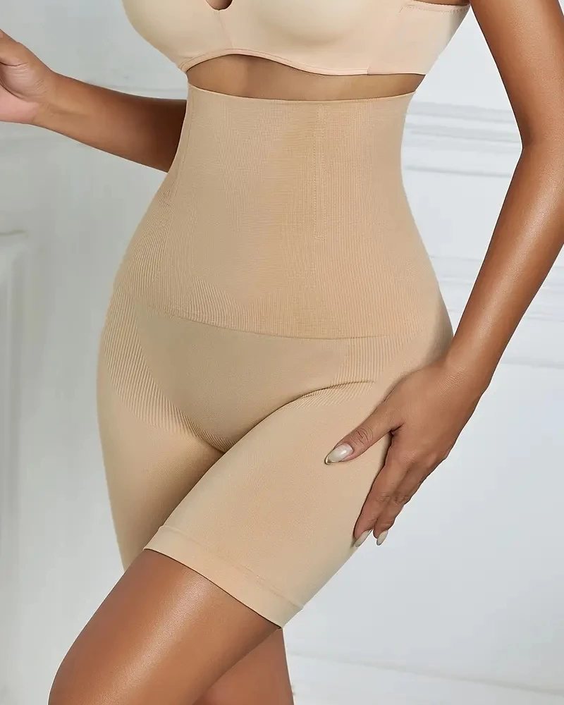 Panty gainant porté, vue de côté
